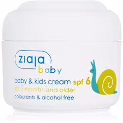 Le produit Ziaja Baby agit avec délicatesse sur la peau des enfants.