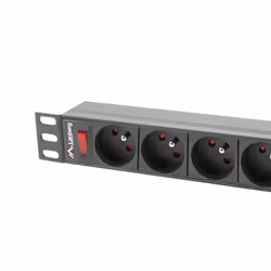 Lanberg PDU-09E-0300-BK unité de distribution d'énergie 9 sortie(s) CA 1U Noir