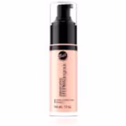La base Bell Hypoallergenic lisse parfaitement la peau, la prépare à l’application du fond de teint et assure une longue tenu ...