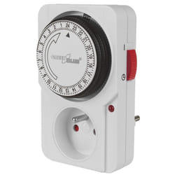 Prise avec minuterie - GreenBlue - GB360 E - 48 programmes - Charge max 16A - IP20 blanc