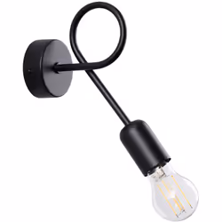Cette élégante lampe suspendue, inspirée par l'aspect d'une planète annelée, est un excellent choix pour les amateurs de desi ...