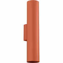 La lampe LAGOS est un élégant luminaire au design minimaliste, disponible en versions avec 1, 2 ou 3 ampoules, ainsi qu'en op ...