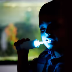 innoGIO GIOgiraffe Enfant Brosse à dents à ultrasons Bleu - Vue supplémentaire 6