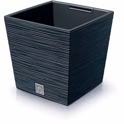 La collection Furu présente ce rack de couleur anthracite et avec des dimensions de 24 x 24 x 23,5 cm, avec une capacité de 7 ...