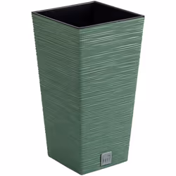 La collection Furu présente ce Macéter en vert et avec des dimensions de 24 x 24 x 45 cm, avec une capacité de 7,5 litres. De ...