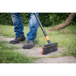 Balai de cour Fiskars QuikFit - Vue supplémentaire 4
