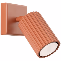 La série KARBON est une collection très moderne de lampes avec une texture nervurée unique, disponible dans différentes confi ...