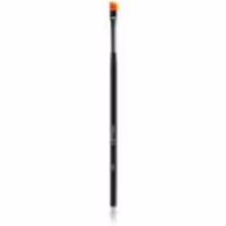 Le pinceau pour les yeux Inglot Makeup Brush est un allié indispensable de tous les maquillages des yeux réussis.