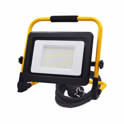 Découvrez notre Projecteur LED Portatif sur Pied 100W, le meilleur éclairage polyvalent. Idéal pour répondre à vos besoins d' ...
