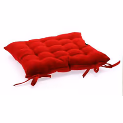 La galette de chaise carrée matelassée est très confortable, en coton ! Elle habille vos chaises et vient compléter la déco d ...