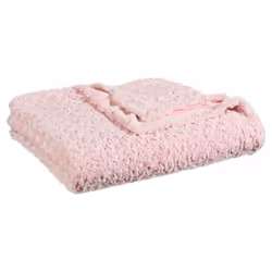 Ce plaid doux au touché vous tiendra chaud cet hiver et donnera une touche chaleureuse à votre intérieur. Idéal pour salon ou ...