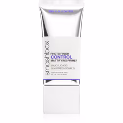 Fini la peau qui brille. Le primer matifiant Smashbox Photo Finish Control Mattifying Primer sublime le teint et lisse la pea ...