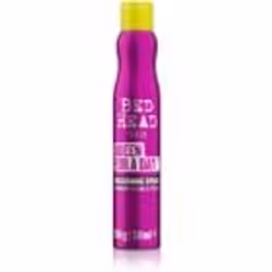 Créez de jolies coiffures pleines de volume et dites adieu aux cheveux plats. Le spray volume TIGI Bed Head Queen for a Day c ...