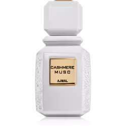 Ce qui fait la magie de ce parfum, c’est qu’il est adapté aussi bien aux hommes qu’aux femmes. Chacun y trouve son bonheur, e ...