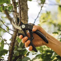 Fiskars PowerLever P56 sécateur Contournement Noir