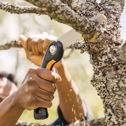 Scie droite Fiskars SW68; 15 cm