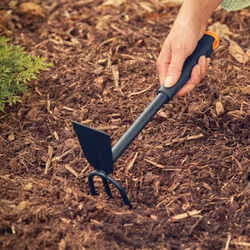 Fiskars Ergo Noir Cultivateur à main