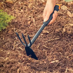 Fiskars Ergo Noir Cultivateur à main - Vue supplémentaire 4