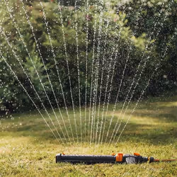 Fiskars 1027028 arroseur Système d'aspersion d'eau oscillant Noir, Orange - Vue supplémentaire 2