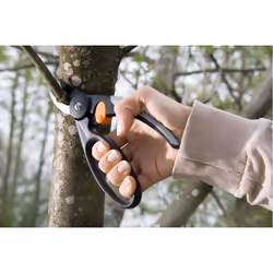 Fiskars 111440 sécateur Contournement Noir