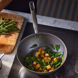 Poêle à frire Fiskars All Steel Wok; 1064747; 28 cm