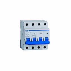 Les disjoncteurs modulaires NB1-63 assurent une protection contre les surintensités conformément aux normes IEC/EN 60898-1 et ...