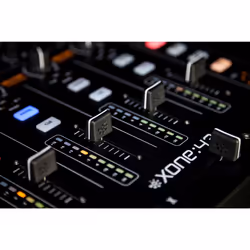 Allen & Heath Xone:43 4 canaux 20 - 20000 Hz Noir - Vue supplémentaire 7