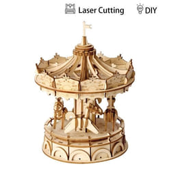 DAM Carrousel. Modèle 3D réaliste avec beaucoup de détails, 174 pièces. Beige