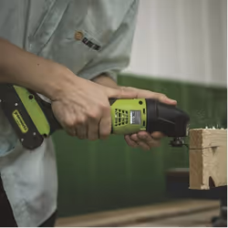 Outil Multi-fonction Greenworks G24MT; 24 V (sans batterie et chargeur)