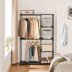 Description générale Découvrez cette penderie spacieuse qui offre un grand espace de rangement pour vos vêtements. Avec des d ...