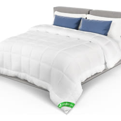 Vounot - Couette tempérée 220x240cm 300gsm blanc - Couette chaude douce respirante en microfibre - Certifiée Oeko-Tex