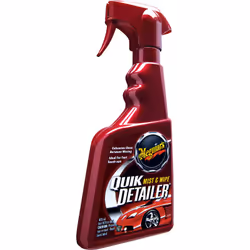 PRODUITS D'ENTRETIEN - Le produit de nettoyage de voiture Brillance Éclair vous permet de réaliser un entretien intermédiaire ...