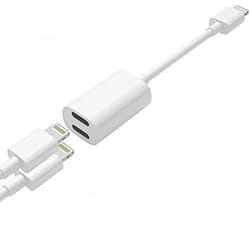 Hobby Tech Adaptateur compatible avec iPhone 7 / 8 / X / XS vers double connecteur Ligthning Blanc