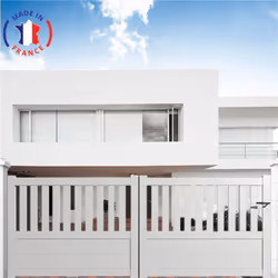 Caractéristiques du portail aluminium coulissant semi-ajouré en kit Le portail aluminium coulissant semi-ajouré coulisse manu ...