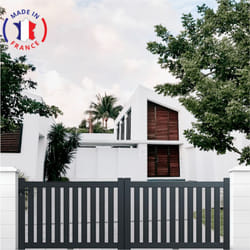 Portail aluminium coulissant ajouré en kit dimension L.4000 (entre piliers) X H.1200 mm Gris (RAL 7016)