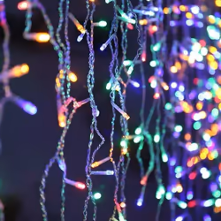 Pour Noël, pour le nouvel an, pour votre bar ou pour votre chambre, nos Guirlandes LED 320LED 220V 3m IP44 8 modes - Multicol ...