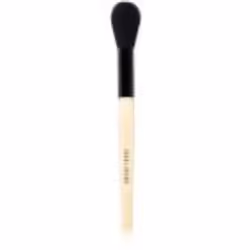 Le pinceau Bobbi Brown Sheer Powder Brush assure un maquillage parfait des joues.
