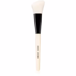 Le pinceau Bobbi Brown Angled Face Brush assure un maquillage parfait des joues.