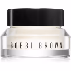Ayez toujours une bonne dose d’hydratation à portée de main. La base sous fond de teint aux vitamines Bobbi Brown Mini Vitami ...