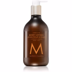 Offrez à votre peau une hydratation légère avec le lait corporel Moroccanoil Body Ambre Noir. Celui-ci est enrichi en ingrédi ...