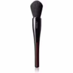 Le pinceau Shiseido Maru Fude Multi Face Brush assure un maquillage parfait des joues.