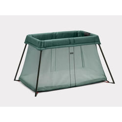 Lit Parapluie - BABYBJORN - Light - Vert - Matelas doux - Poids 6kg