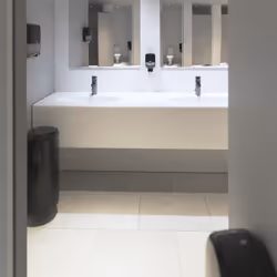 Tork 554008 dérouleur de papier toilette Noir Plastique Dérouleur papier toilette - Vue supplémentaire 5