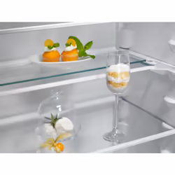 Electrolux ENP7MD19S réfrigérateur-congélateur Intégré 269 L D Blanc