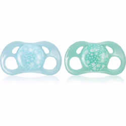 Faites confiance aux techniques traditionnelles pour apaiser votre bébé. La tétine Twistshake Orthodontic 6m+ procure à votre ...