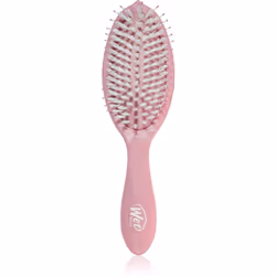 La brosse à cheveux Wet Brush Go Green est un article indispensable qui vous aide au quotidien à arranger vos cheveux et à cr ...