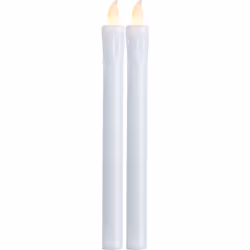 Le set de bougies de Noël PRESS se compose de deux bougies en plastique blanc qui créent une atmosphère chaleureuse aux chand ...