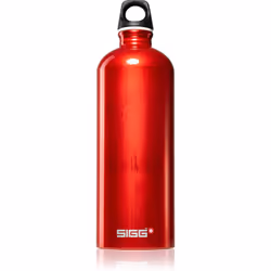 Assurer un bon apport hydrique à votre corps est essentiel à son fonctionnement. La bouteille d’eau Sigg Traveller vous perme ...