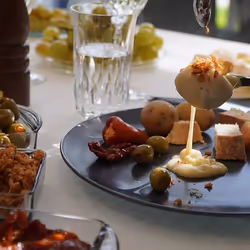 Rotel F0510 service à fondue 2 L Rouge 6 personne(s) - Vue supplémentaire 7