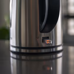 Rotel U2822CH bouilloire 1,7 L 2200 W Noir, Argent
